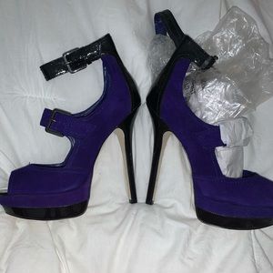 Bakers brand, size 9, never worn heels